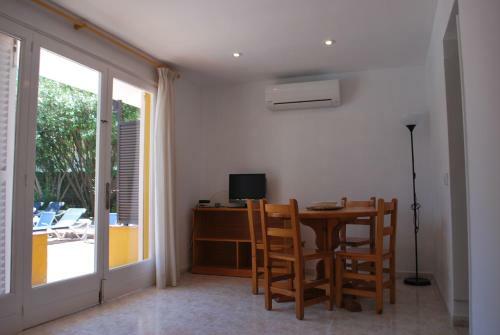 Apartamentos Les Palmeres