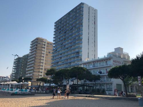 Excepcional Apartamento 1� L�nea de Mar Platja D'aro Elypalace 10-2