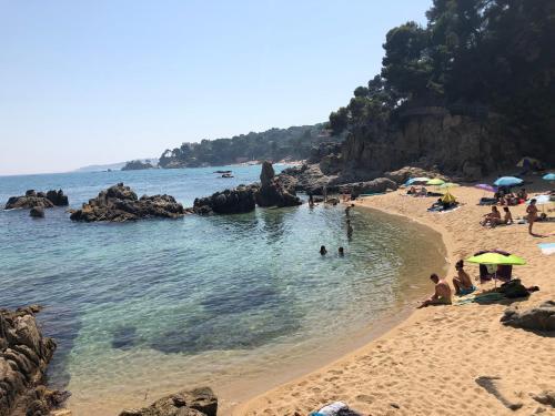 Excepcional Apartamento 1� L�nea de Mar Platja D'aro Elypalace 10-2