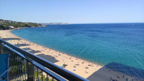 Excepcional Apartamento 1� L�nea de Mar Platja D'aro Elypalace 10-2