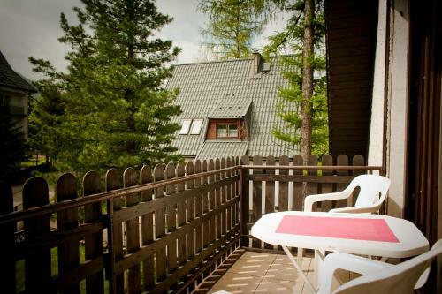 Apartamento Pokoje Go?cinne Mr�z Krystyna
