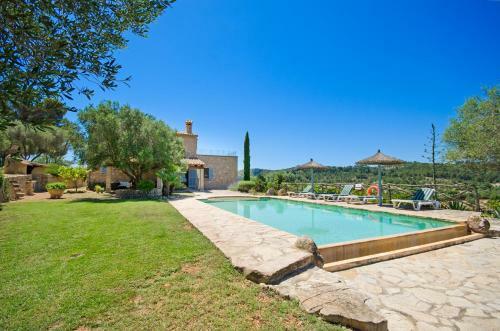 Villa Finca Son Roman�