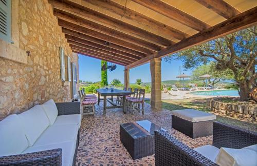 Villa Finca Son Roman�