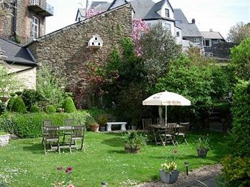 Hostal St. Vincent Guesthouse