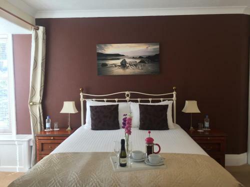 Hostal Longmead House