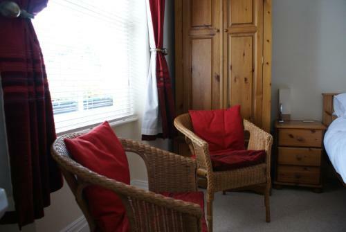 Hostal Longmead House