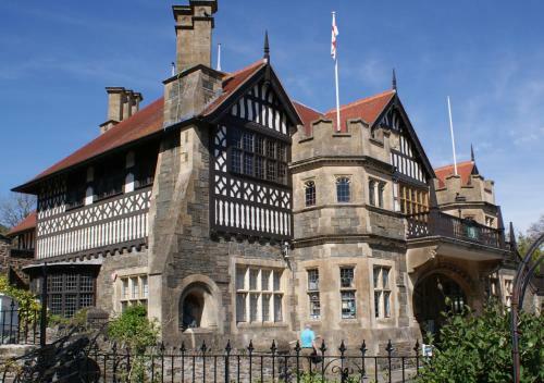 Hostal Longmead House
