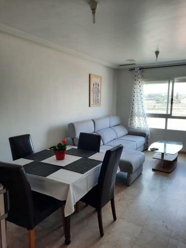 Apartamento 2 Dormitorios Piso, 2 Banos, Wifi , Parking