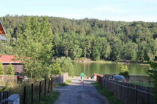 Lodge Domki Nad Jeziorem W Kar?owicach