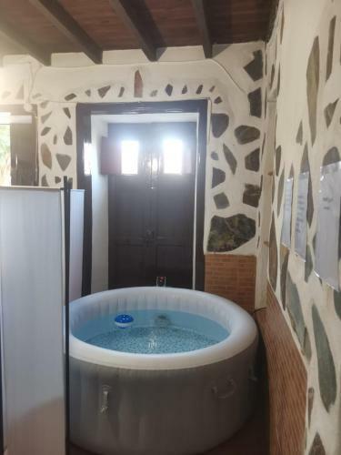 Casita Rural Con Jacuzzi Climatizado.