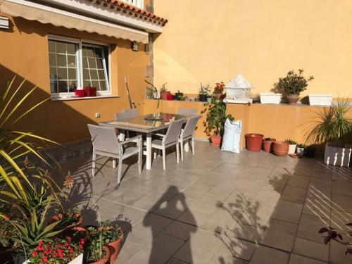Apartamento Grosse Terrasse. Modern. Home Office. Solarium