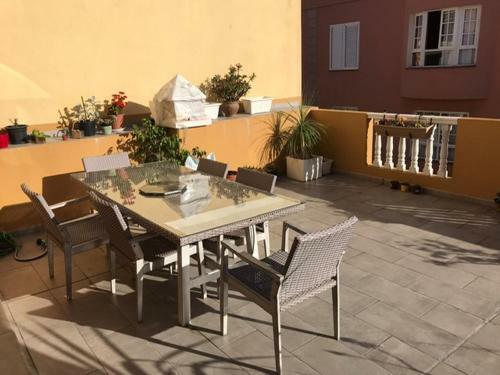 Apartamento Grosse Terrasse. Modern. Home Office. Solarium