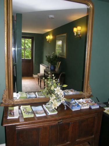 Bed & Breakfast Threeways House