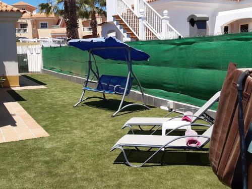 Villa Dwarika, Home Away From Home - Private Heated Pool And Jacuzzi