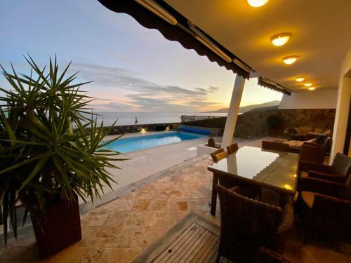 Puerto Calero Seafront Villa