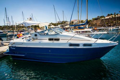 Sealine Boat