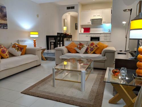 Sea View Apartment In Posh Miraflores