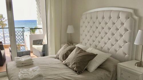 Mi Capricho A17 Beachfront Apartment