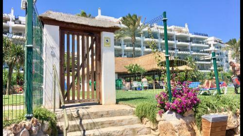 Mi Capricho A17 Beachfront Apartment
