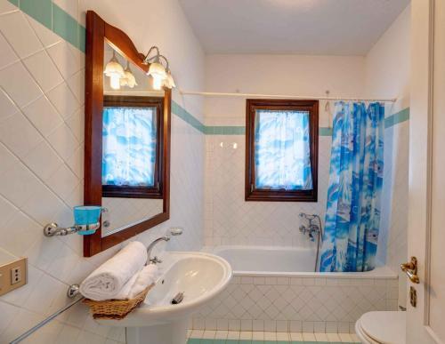 Apartamento House And Apt. In Sassari 30366