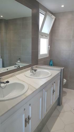 Luxurious Seaview Apartment 6p, La Cala de Mijas