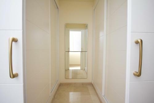 Spacious Two Bedroom Apartment 1012
