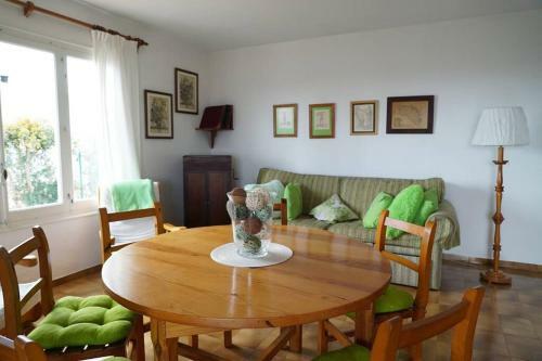 Bini Veca, Casa Unifamiliar Con Jard�n Y Vistas En Binib�cquer