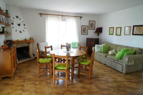 Bini Veca, Casa Unifamiliar Con Jard�n Y Vistas En Binib�cquer