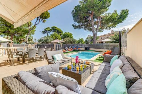 Villa Isabella By Villa Plus