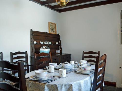 Holly Cottage