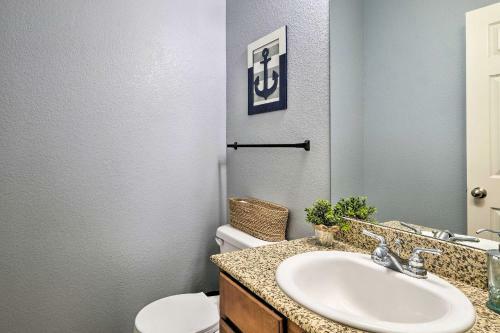 Modern Afton Townhome - Walk To Grand Lake!