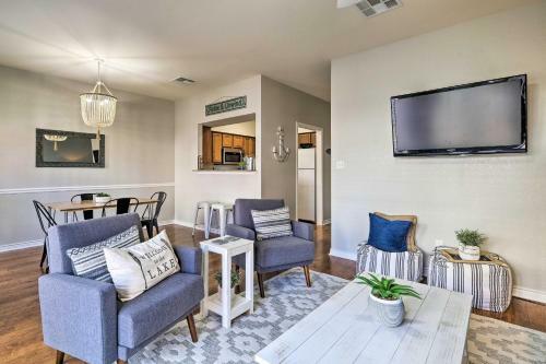 Modern Afton Townhome - Walk To Grand Lake!