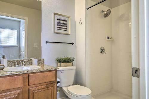 Modern Afton Townhome - Walk To Grand Lake!