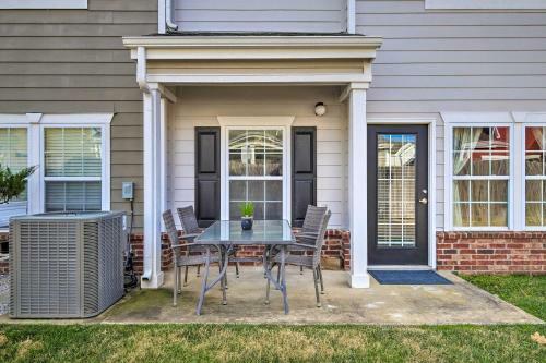 Modern Afton Townhome - Walk To Grand Lake!