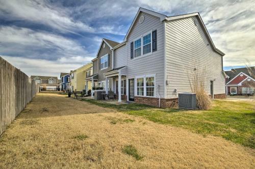Modern Afton Townhome - Walk To Grand Lake!