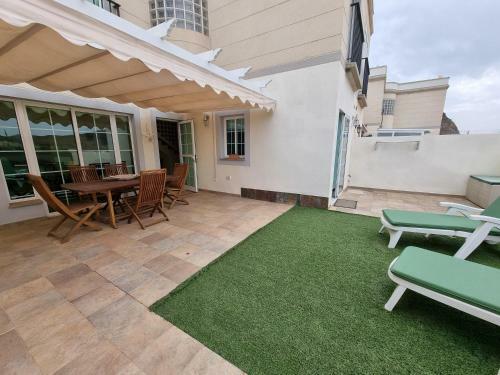Apartamento Cozy Modern House, In A Complex With A Swimming Pool