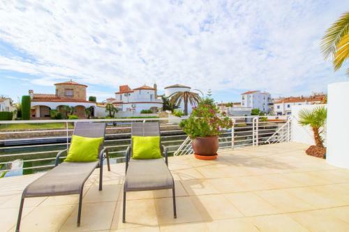 Leon Inmo Ebre Villa 2 - 10190