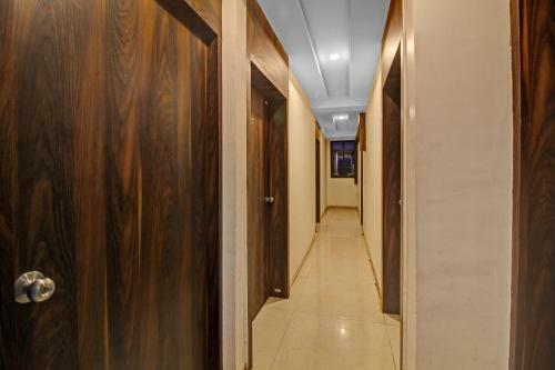 Oyo Flagship 84176 Hotel Savali