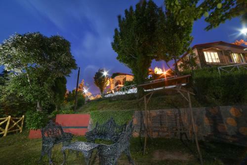 Hotel Tarika Resort & Spa - Chail