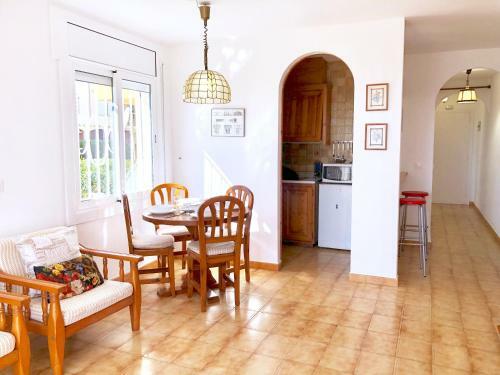 Apartament Amb Jardi A La Platja D'empuriabrava