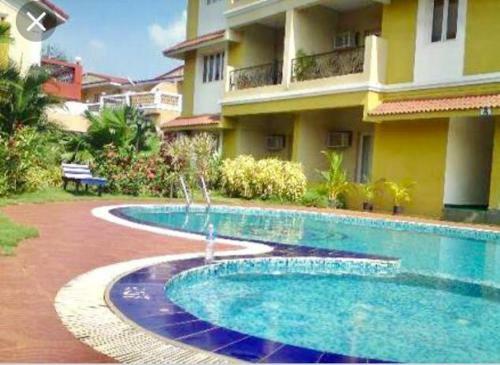 Hotel Sun-kissed Holidays, Goa. Blue