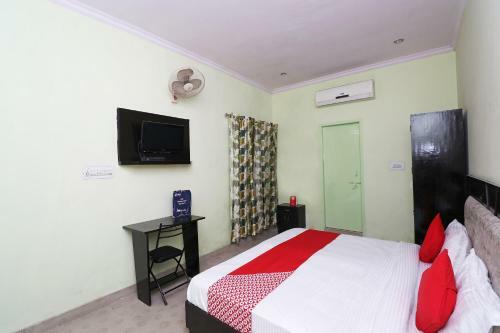 Hotel Oyo Flagship 23686 Ur Guest House