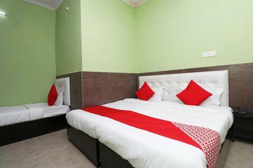 Hotel Oyo Flagship 23686 Ur Guest House