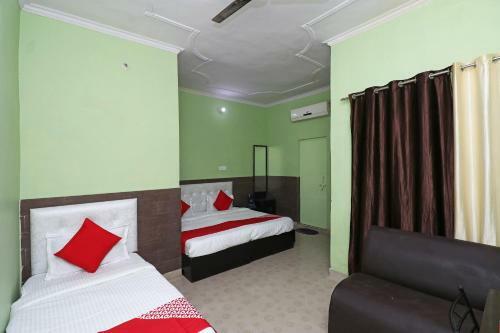 Hotel Oyo Flagship 23686 Ur Guest House