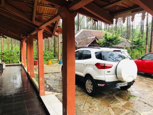 Silver Shadow Eco Stay