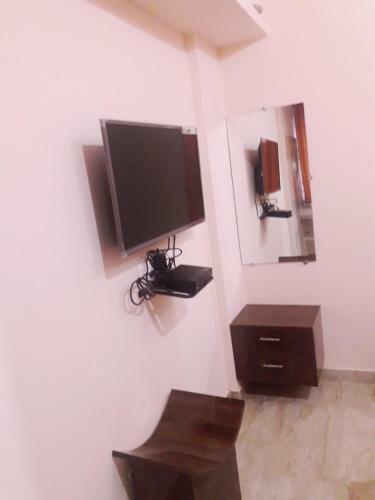 Hotel Chalukya Comforts ( C.c )