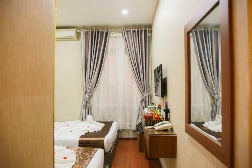 Royal Hotel