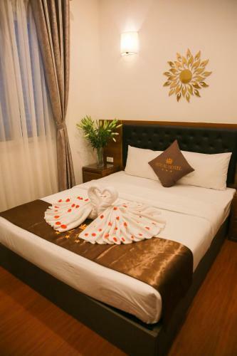 Royal Hotel