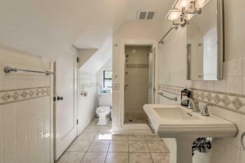 Charming Antioch Home With Private Yard And Grill