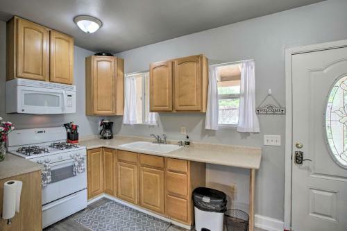 Cozy Abode With Patio, 16 Mi To San Luis Obispo